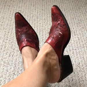 Santa Ana Shoes.
